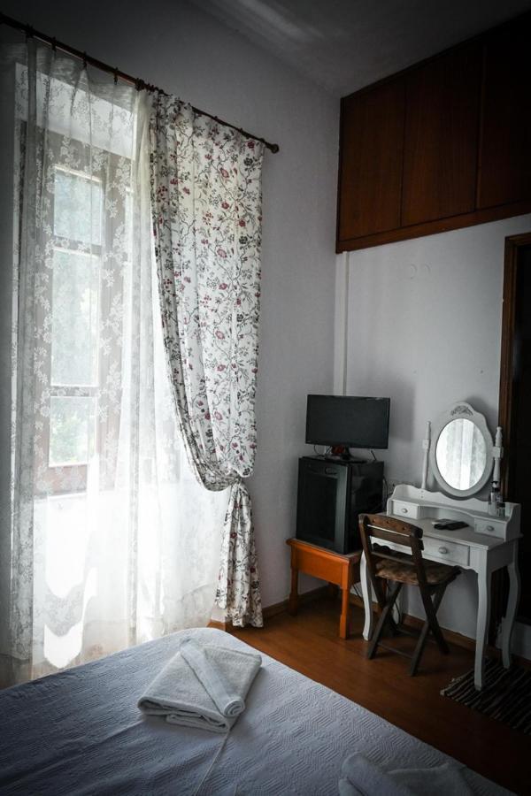 Nymph Hotel Salakos ภายนอก รูปภาพ