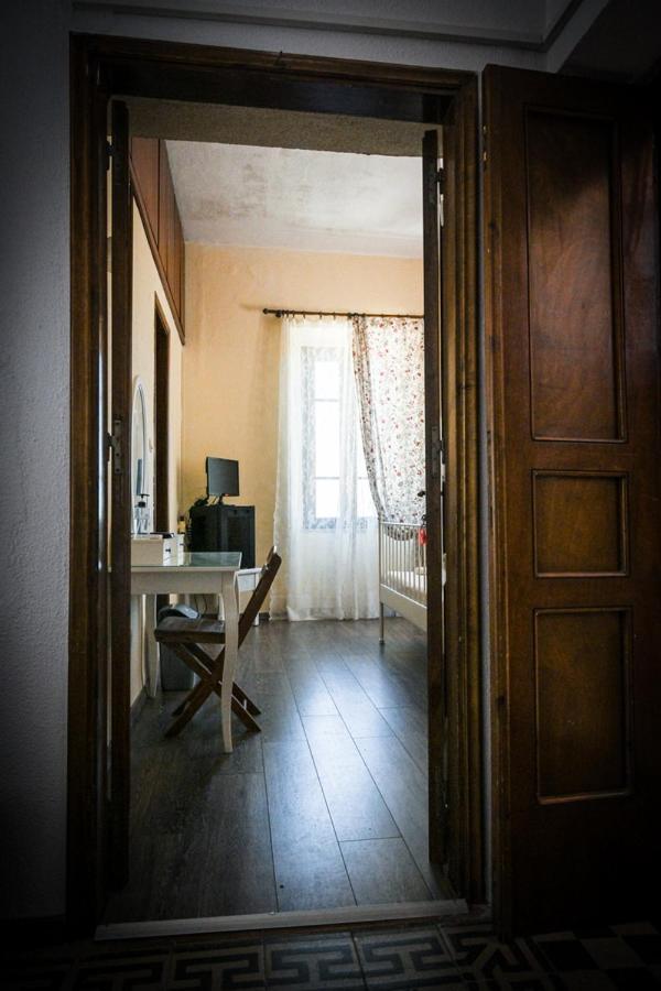 Nymph Hotel Salakos ภายนอก รูปภาพ